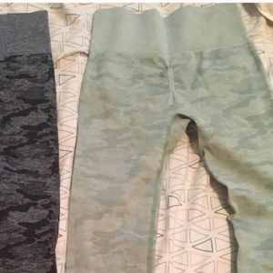 Camo High waisted leggings size small